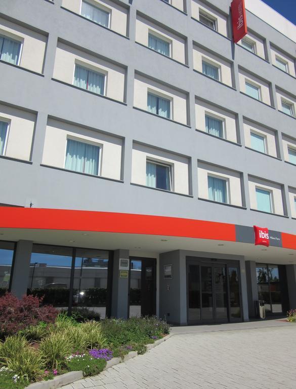 Ibis Milano Fiera Hotel Lainate Exterior photo