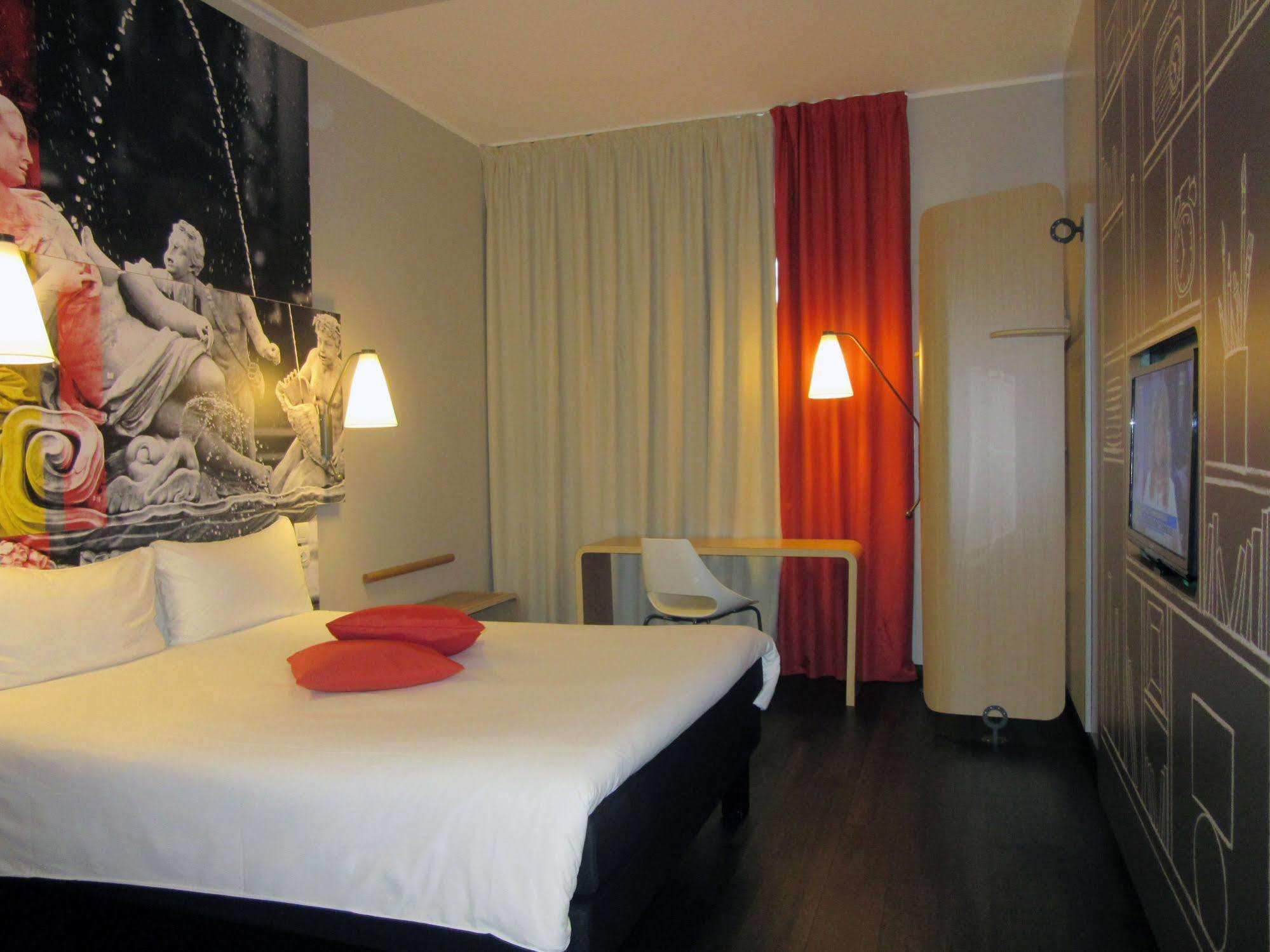 Ibis Milano Fiera Hotel Lainate Exterior photo